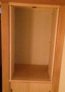 中に収納されます