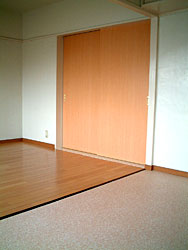 フローリングに変更後
